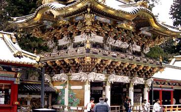 키누가와 온천 산라쿠에는 세계 문화 유산 닛코 도쇼궁 신사와 협력한 스페셜 플랜도 마련되어 있습니다.